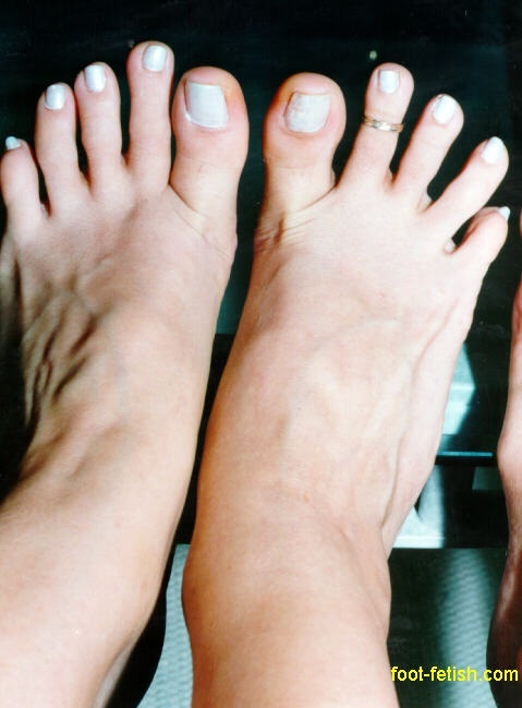 Amber Allen S Feet I Piedi Di Amber Allen Celebrities Feet Hot