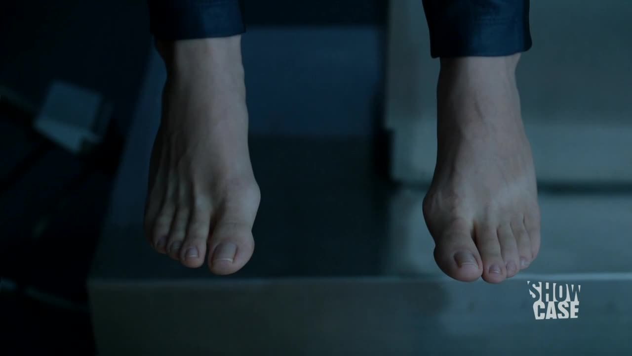 Anna Silks Feet
