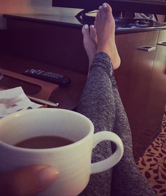 Cup Of Joe Remote In Reach Bare Footed Island Girl Who Likes My 0481