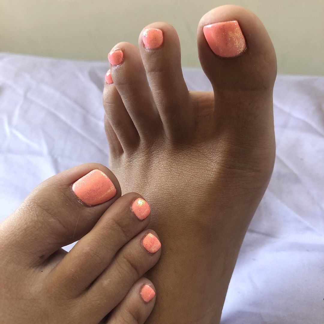 Honey feet