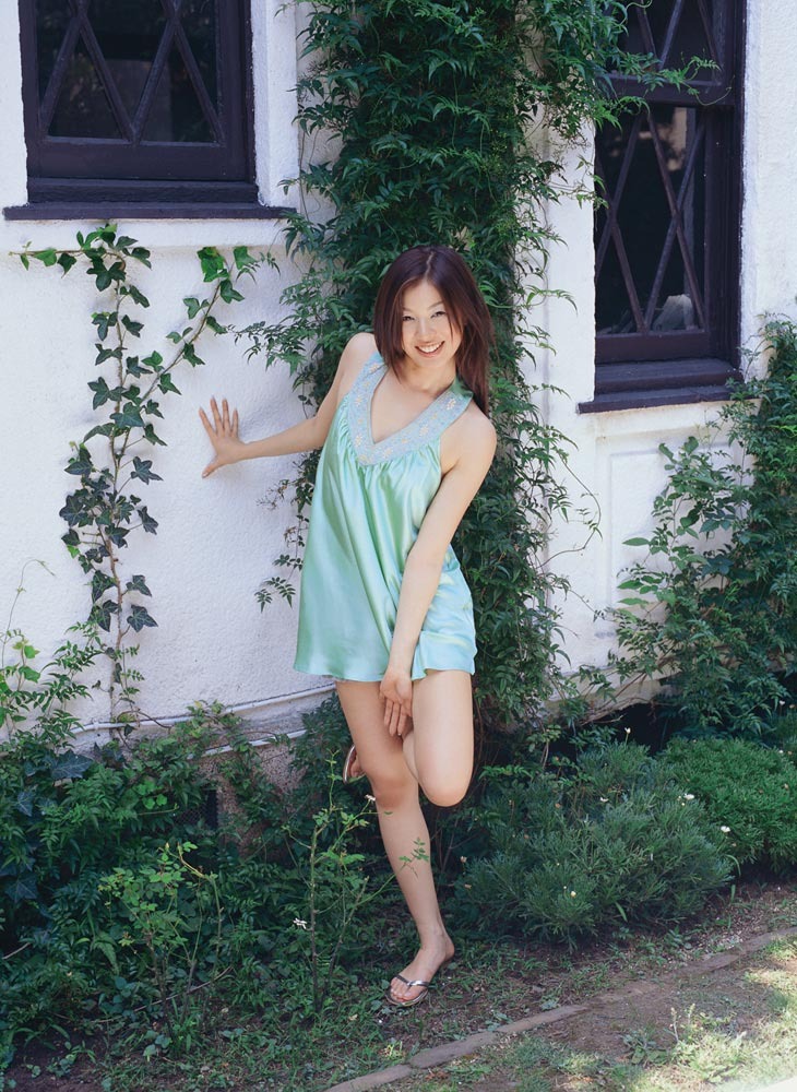 Kanako Yamaguchi's Feet