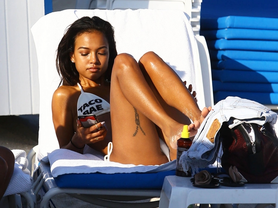 Karrueche-Tran-Feet-1538577.jpg