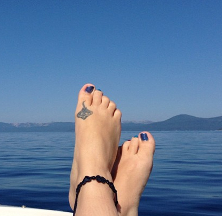 Melissa Joan Harts Feet