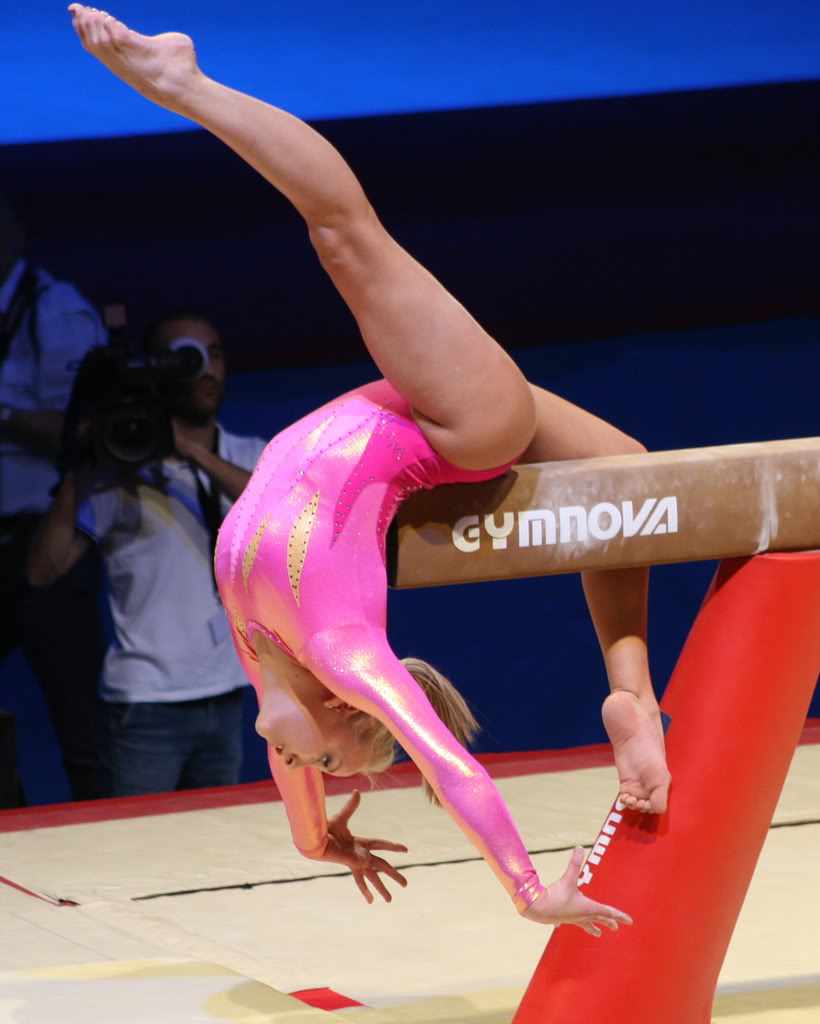 Nastia Liukin Gymnast KyFun Gymnastics Poses Amazing Gymnastics