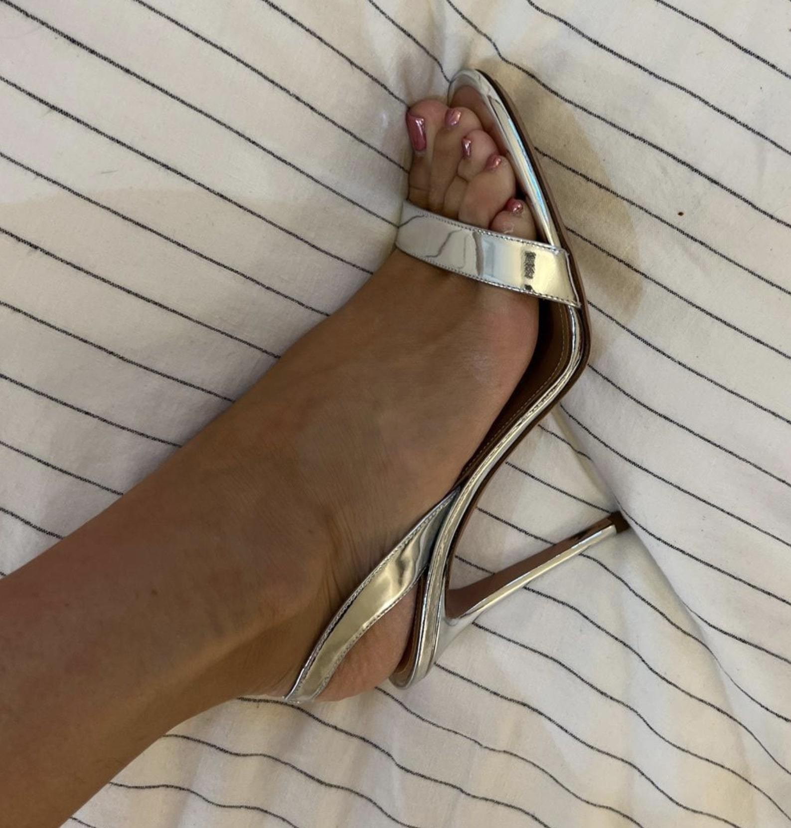 Nellie Eden S Feet I Piedi Di Nellie Eden Celebrities Feet