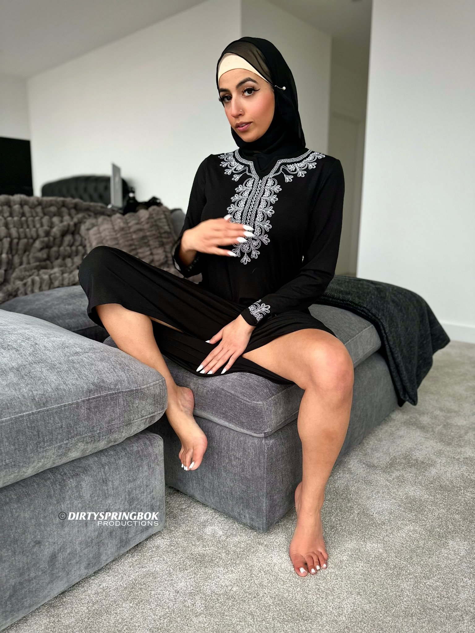 Aaliyah Yasin's feet