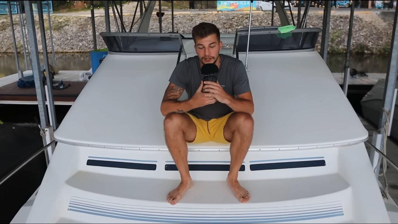 Aaron Hubert's feet