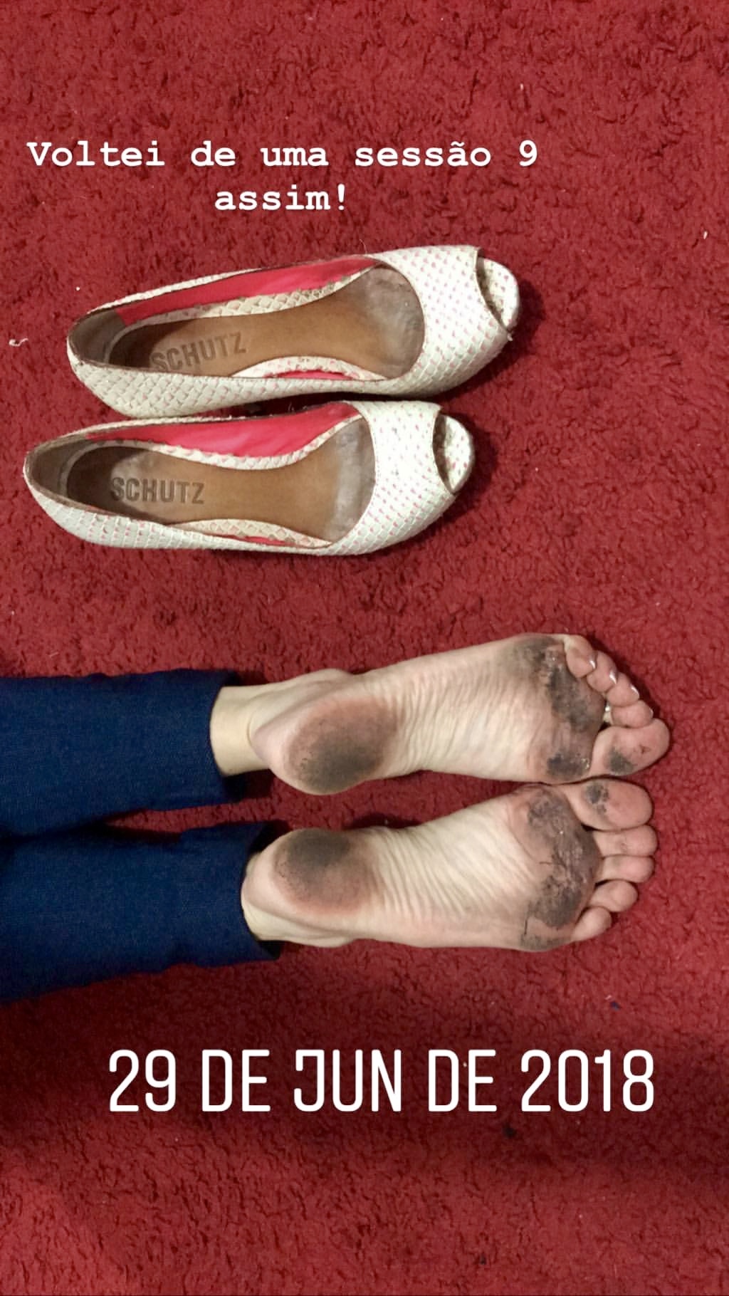 Alaine Crissiês Feet