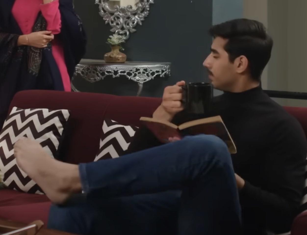 Ali Raza's feet