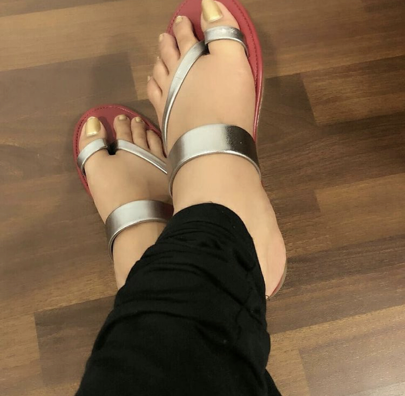 https://pics.wikifeet.com/Ali_Rose-Feet-5480216.jpg