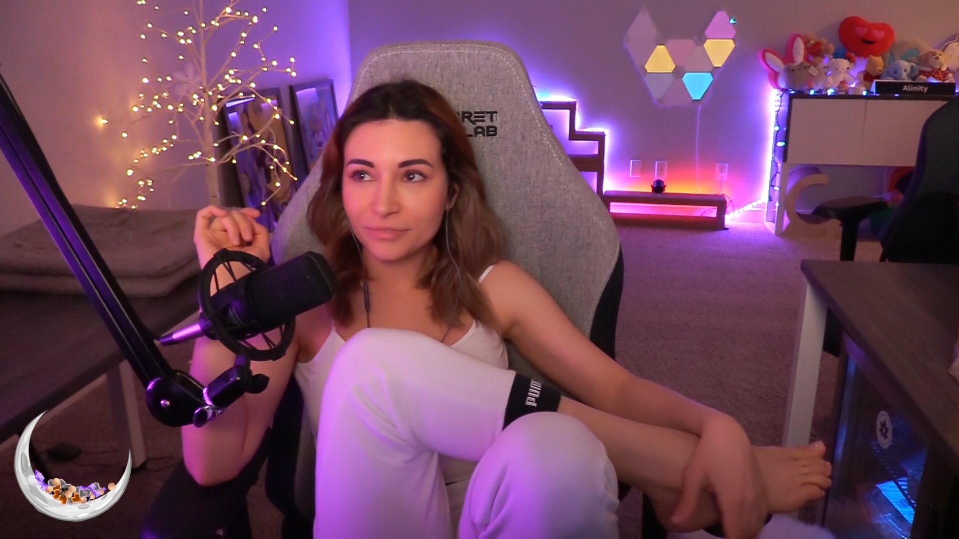 Alinity tongue