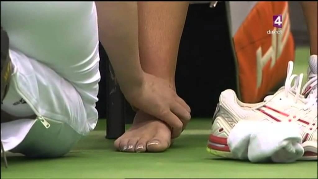 Feet of Alizé Cornet