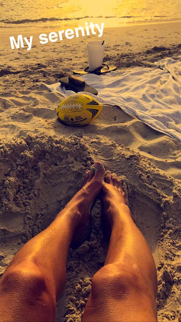 Allura Skye's feet