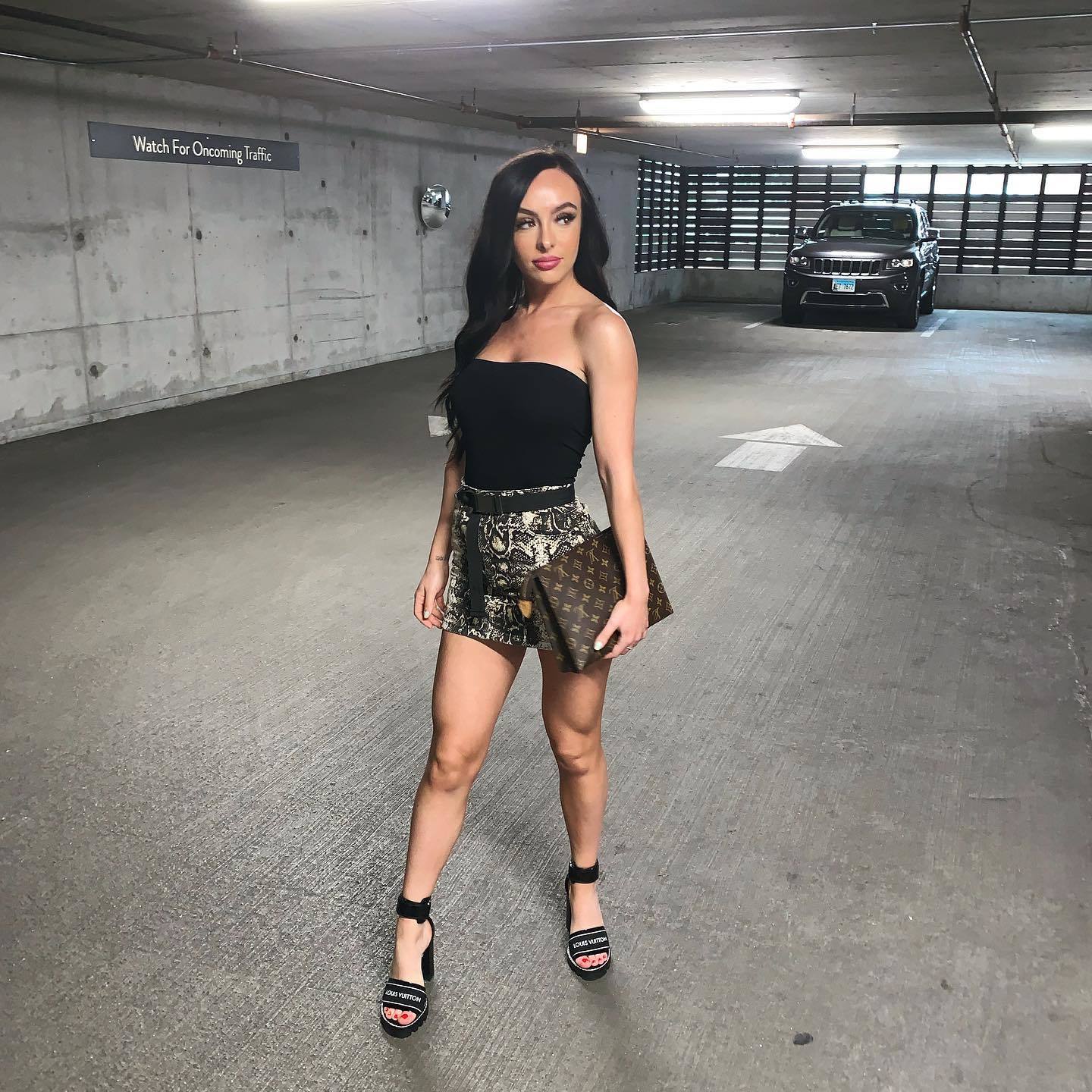 Alyssa Posey's feet