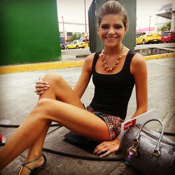 Feet of Amanda Isabel Diaz