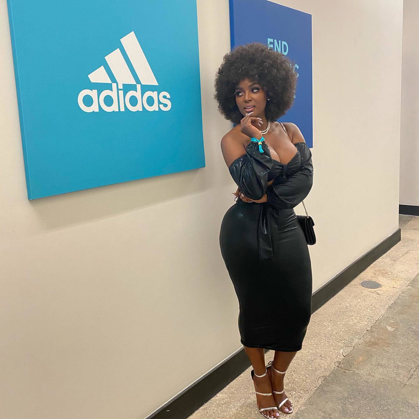 Amara-La-Negra-Feet-4785149.jpg