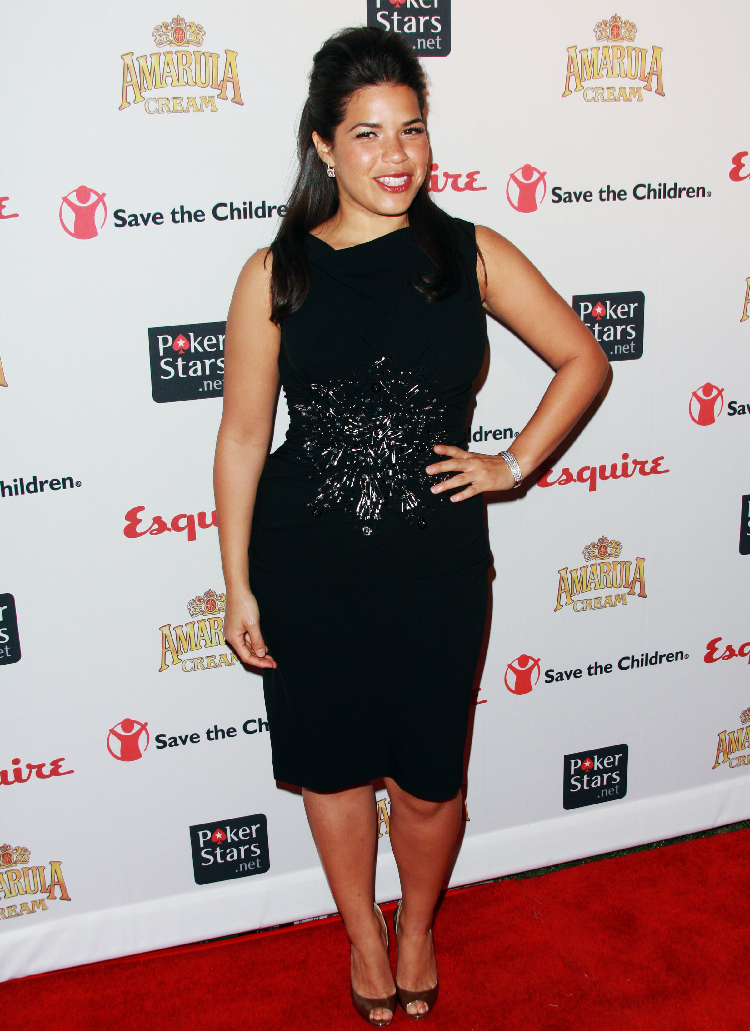 America Ferrera's Feet - I Piedi Di America Ferrera - Celebrities Feet 2024