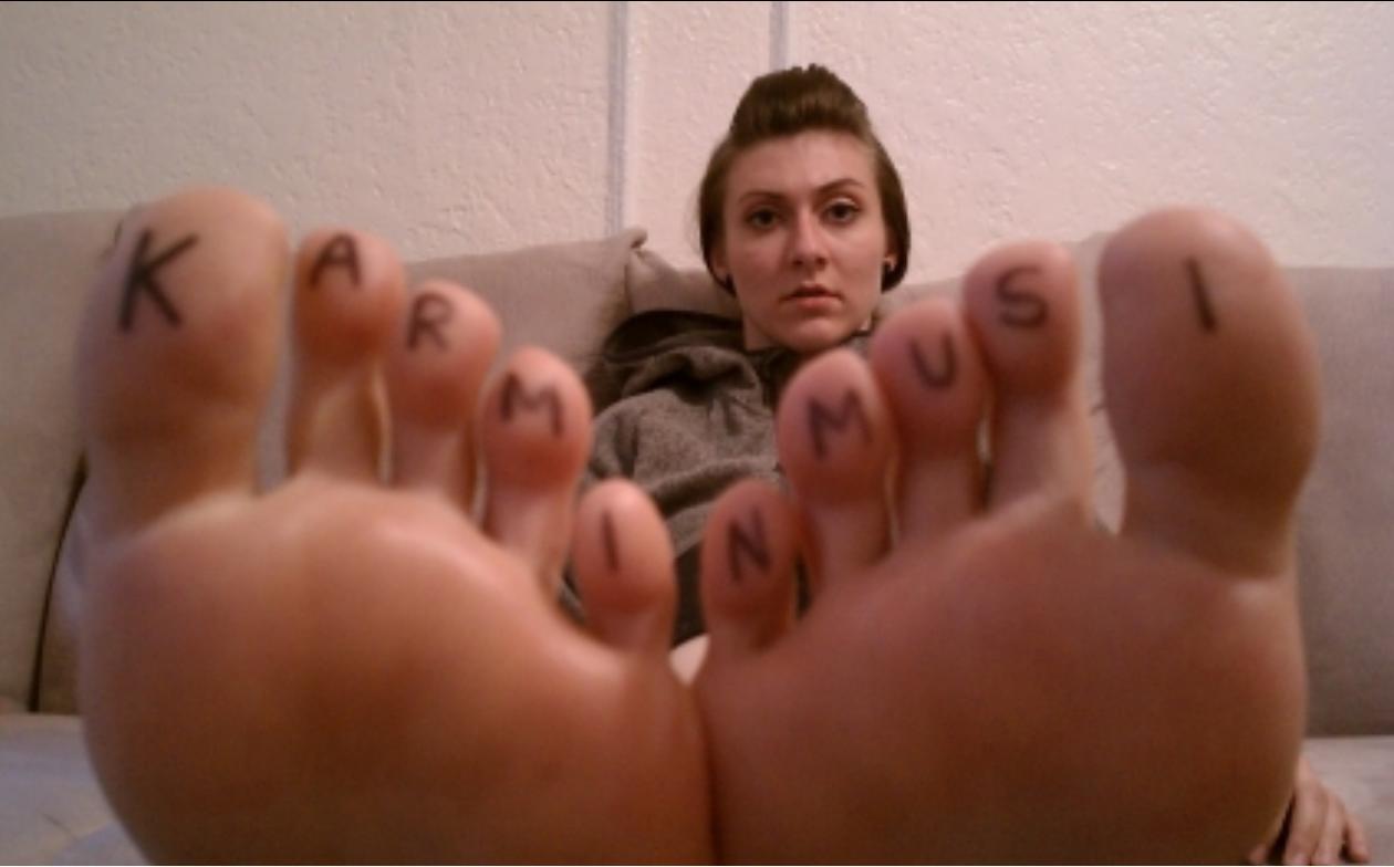 People who liked Amy Heidemann's feet, also liked.