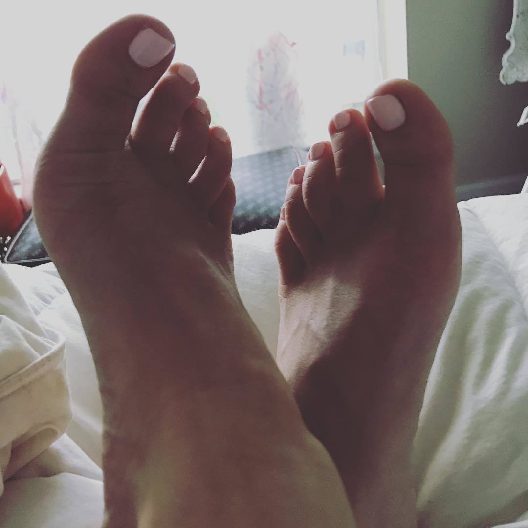 People who liked Anabelle Pync's feet, also liked.