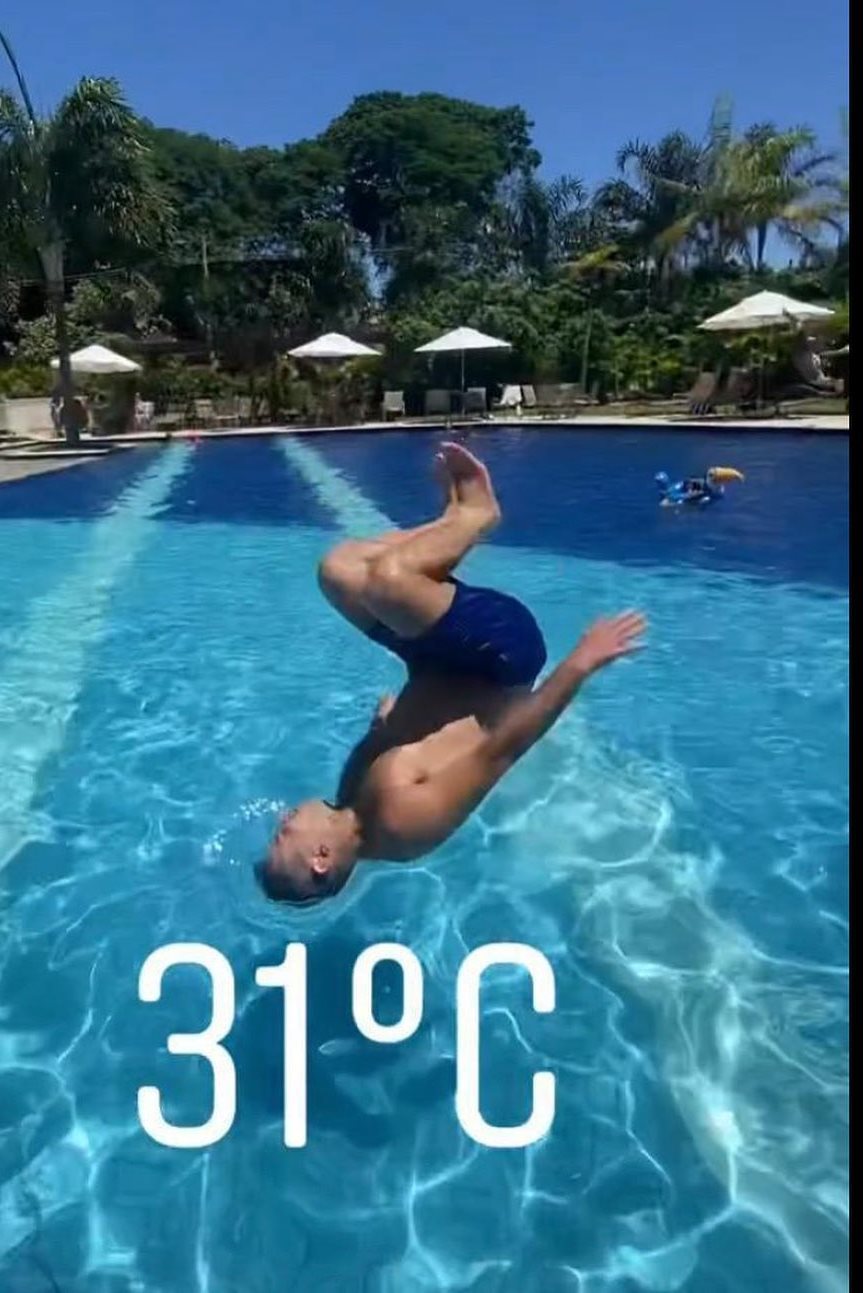 André Tal's feet