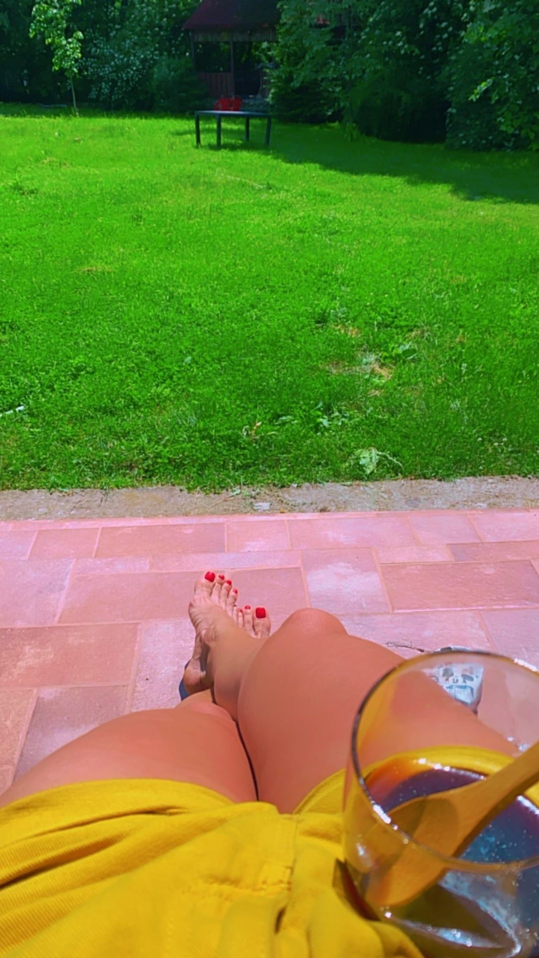 Feet of Andreea Chiritescu