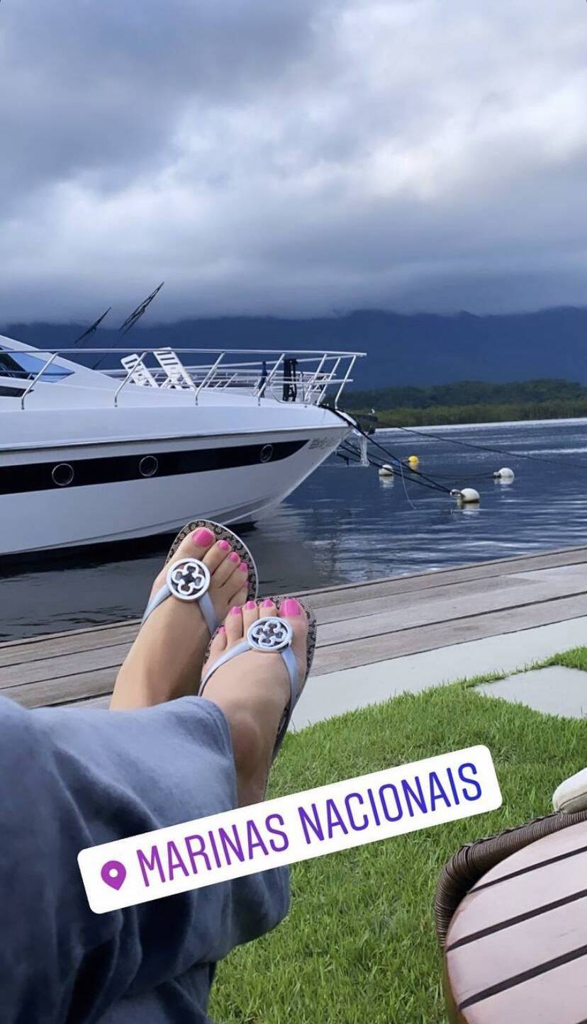 Feet of Andressa Zizzari