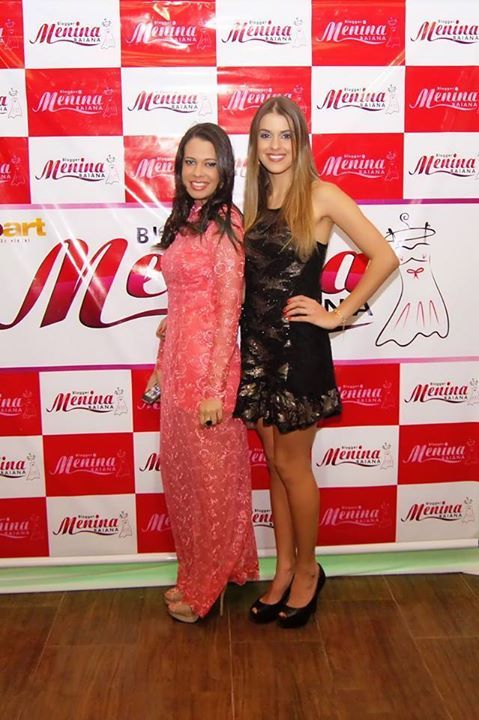 Feet of Angela Munhoz