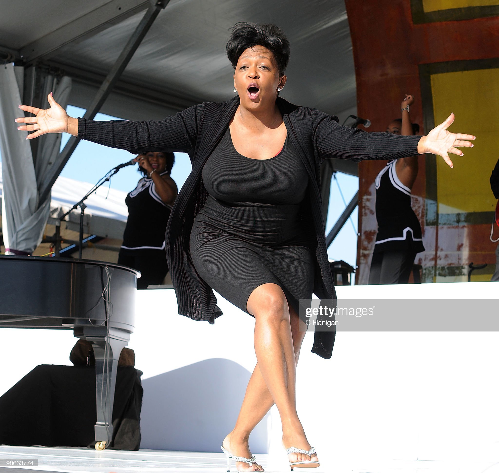 Anita Baker's Feet - I piedi di Anita Baker - Celebrities Feet 2024