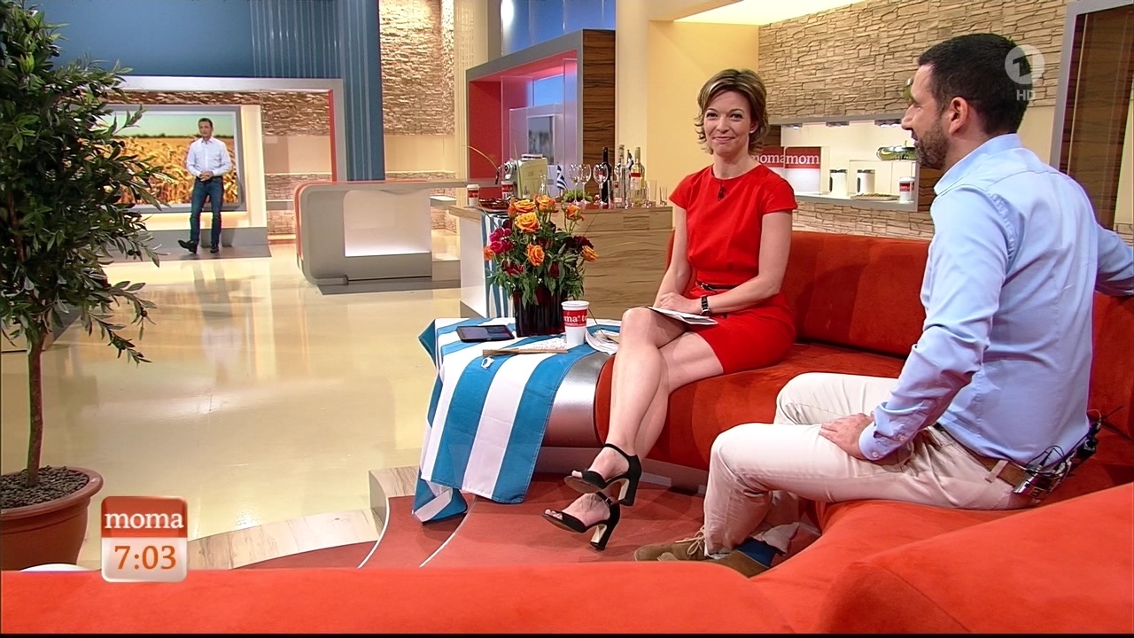 Feet of Anna Planken