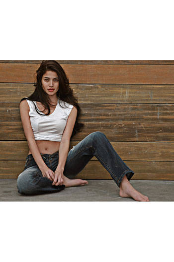 Anne Curtis's Feet << wikiFeet