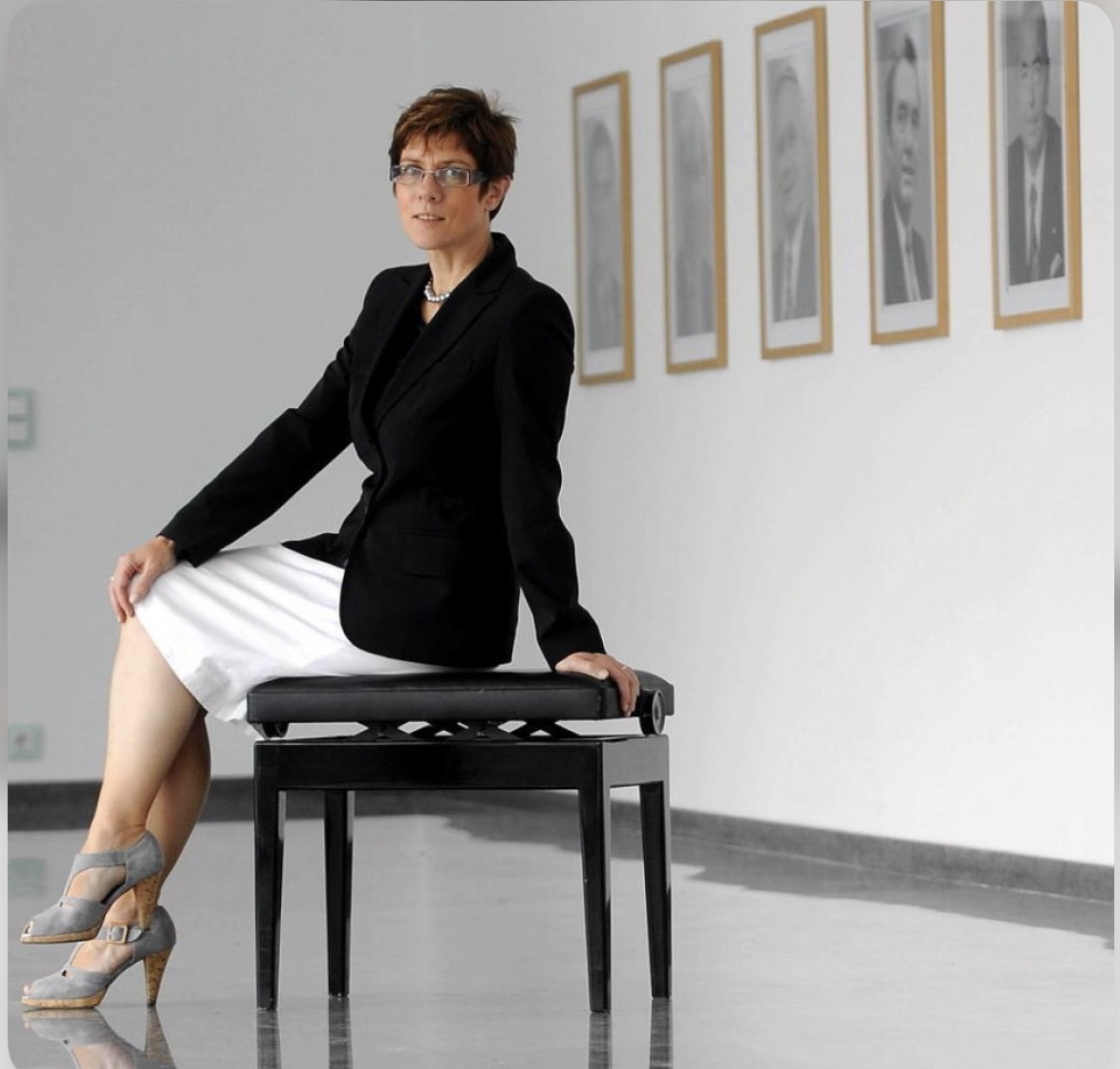 People who liked Annegret Kramp-Karrenbauer's feet, also liked.