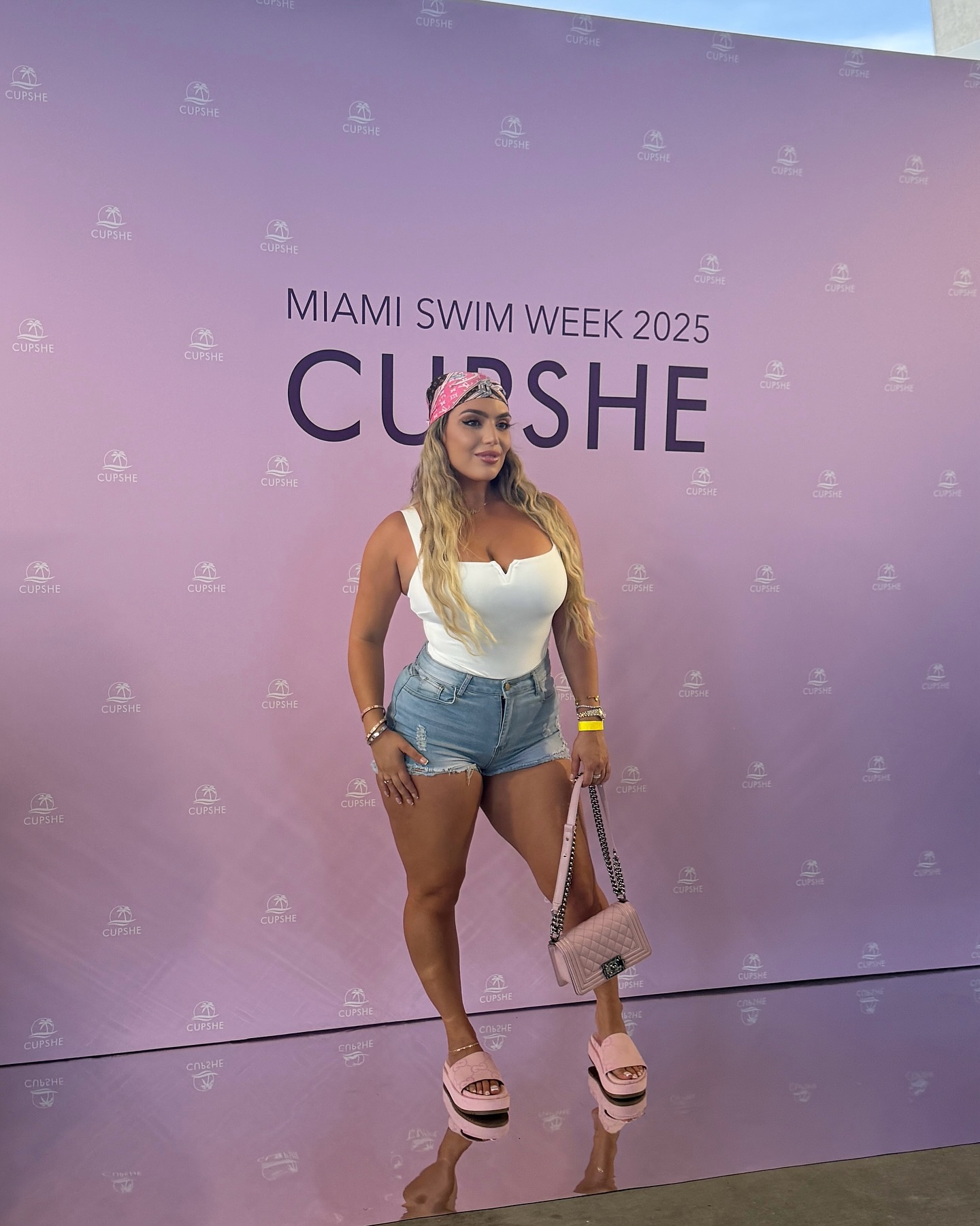 Ara Queen Bae's feet