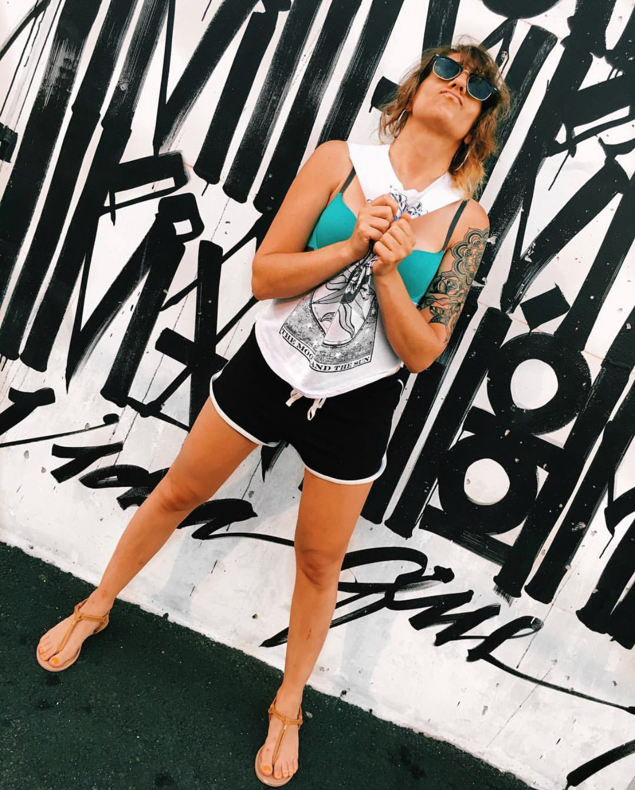 Arielle Scarcella's Feet - I piedi di Arielle Scarcella - Celebrities