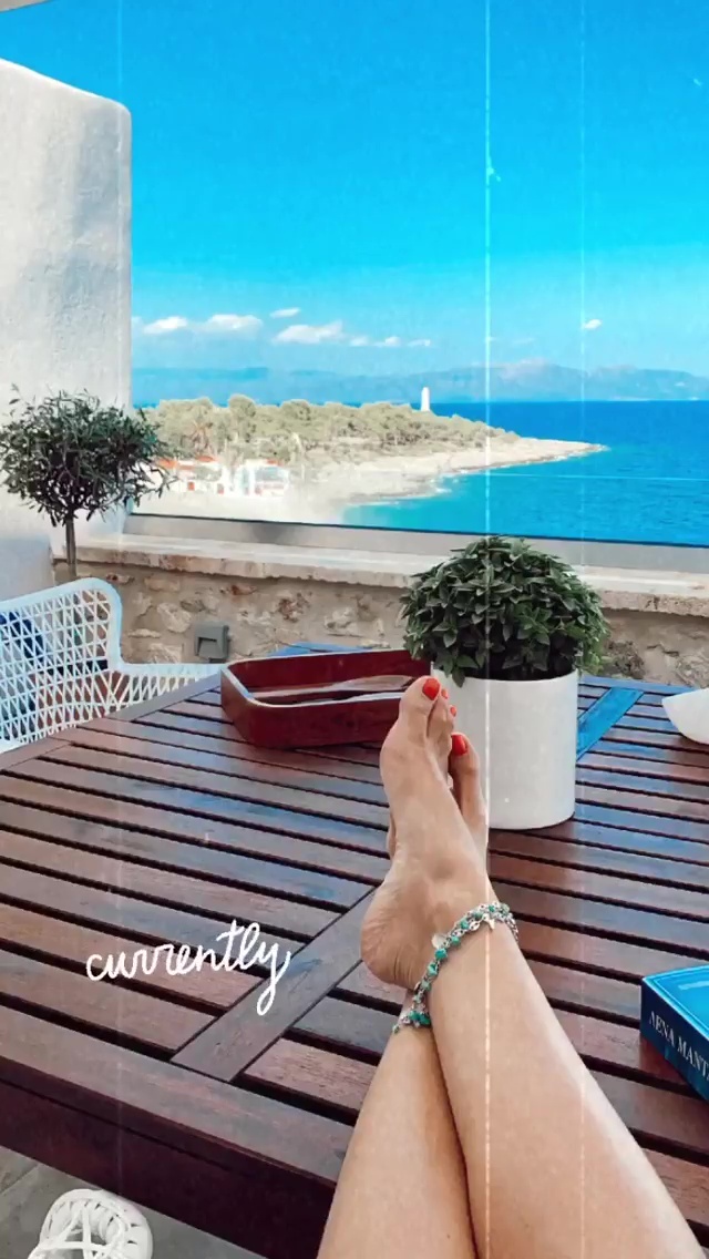 Athina Oikonomakous Feet