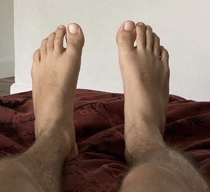 Austin mahone feet