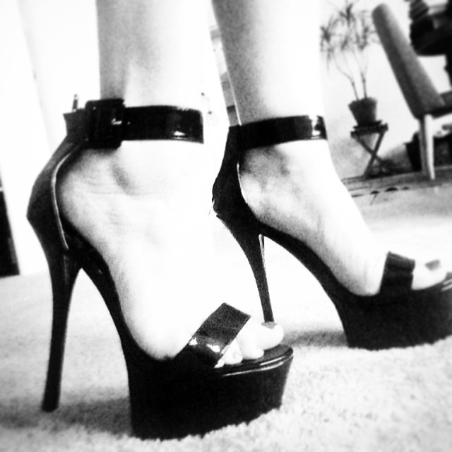 Belle Noire's feet