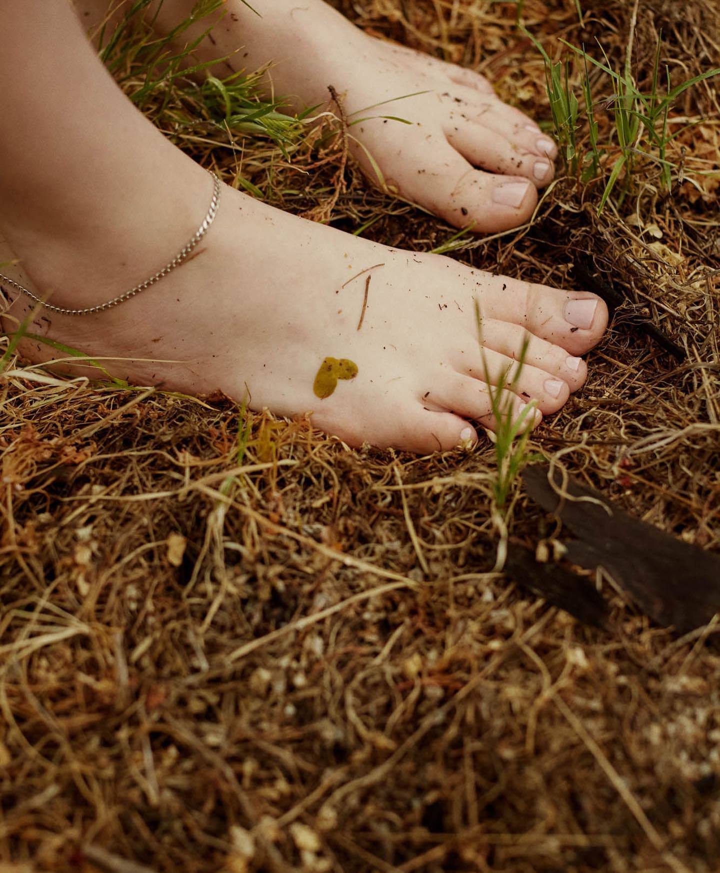 Billie Eilish's Feet << wikiFeet