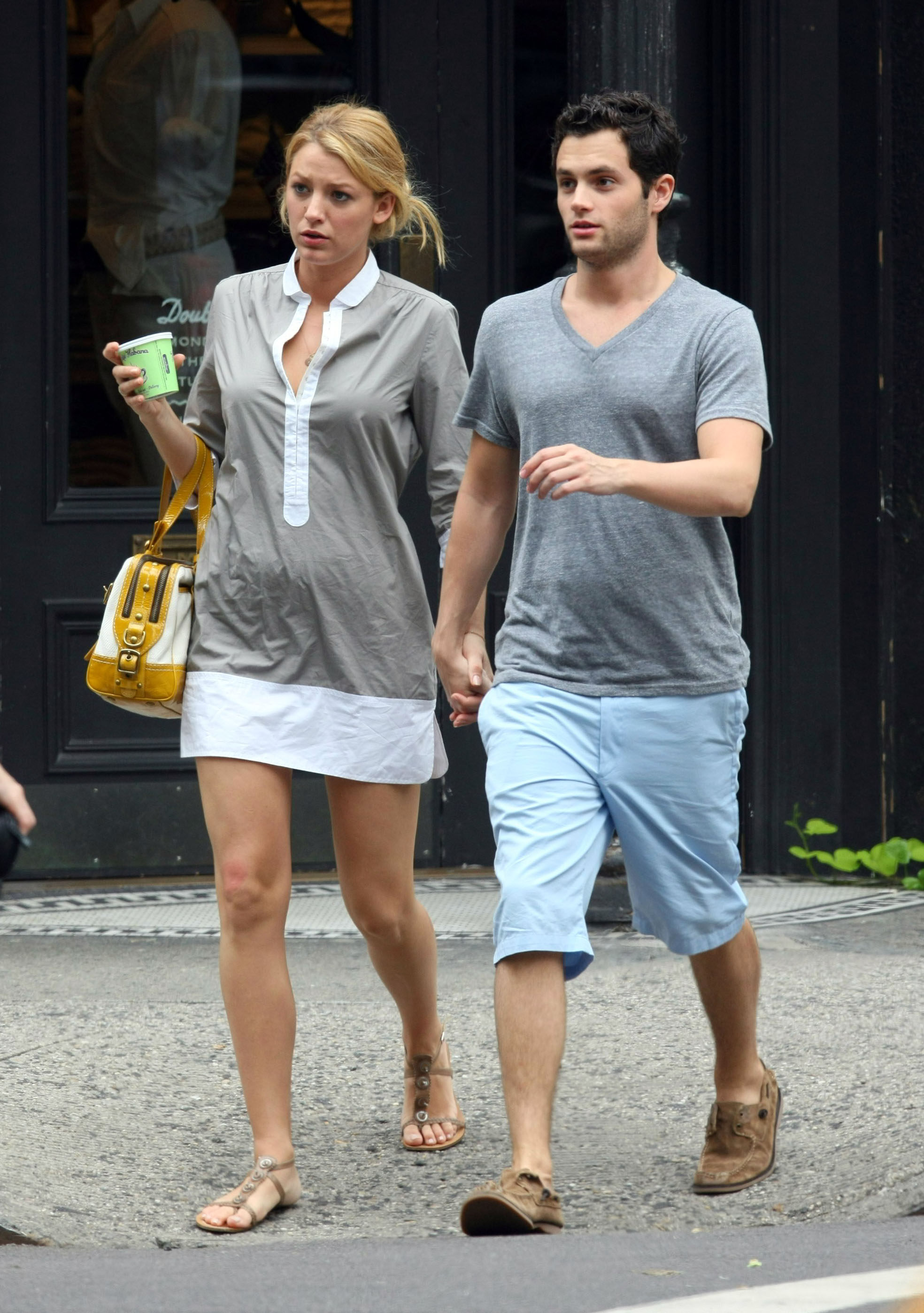 Blake Lively feet photo 10