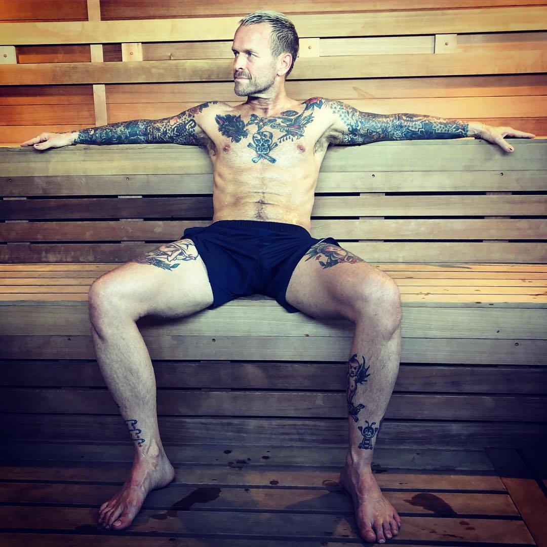 Trainer Bob Harper Comes Out as Gay On The Biggest Loser  BELLO