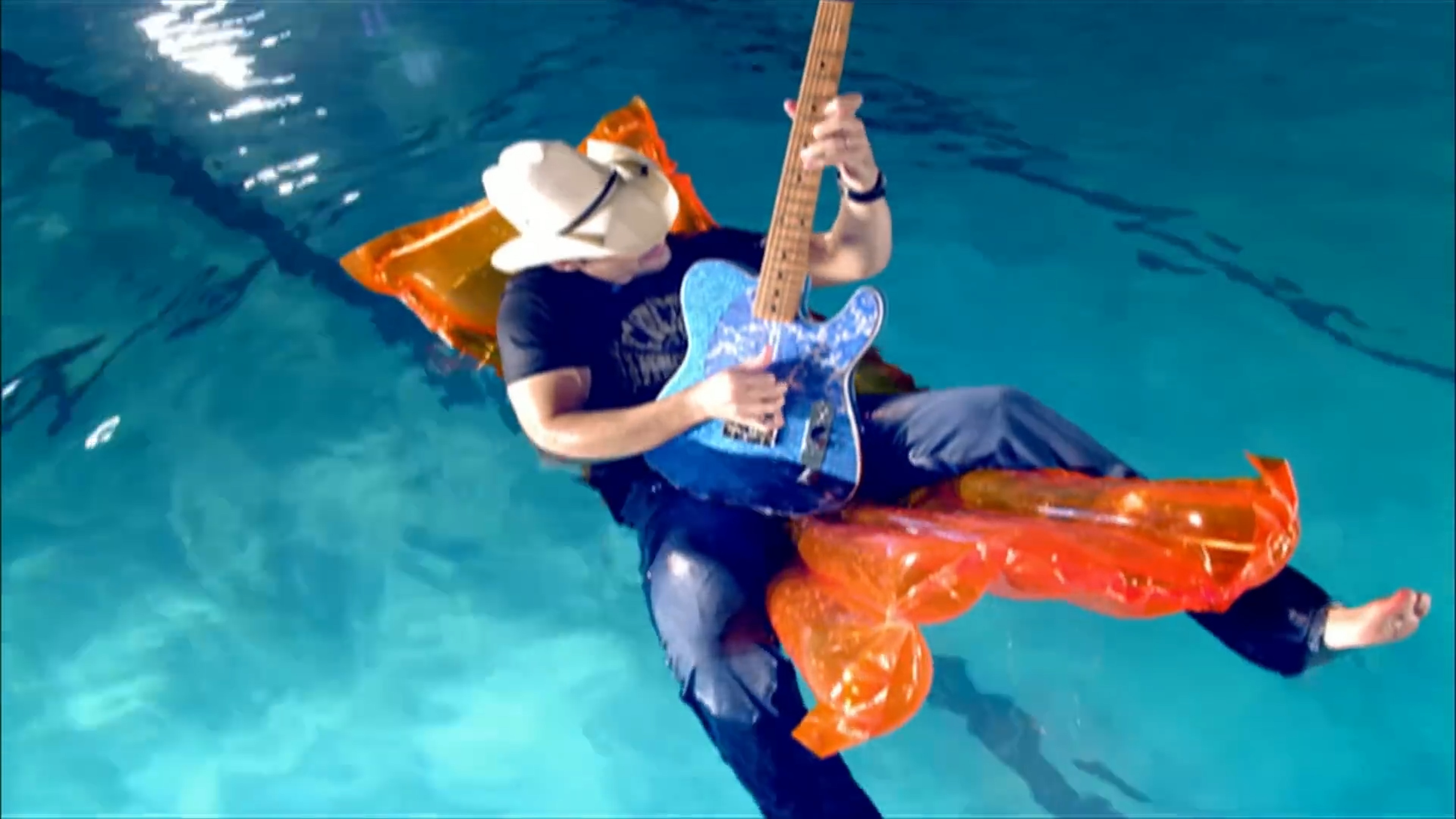 Brad paisley s feet