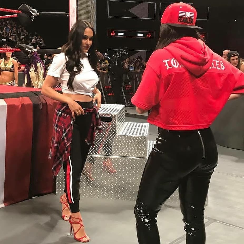 Feet The Bella Twins nude (69 photos), Ass, Fappening, Boobs, legs 2015 Feet The Bella Twins nude (72 foto and video), Sexy, Cleavage, Feet, lingerie 2018