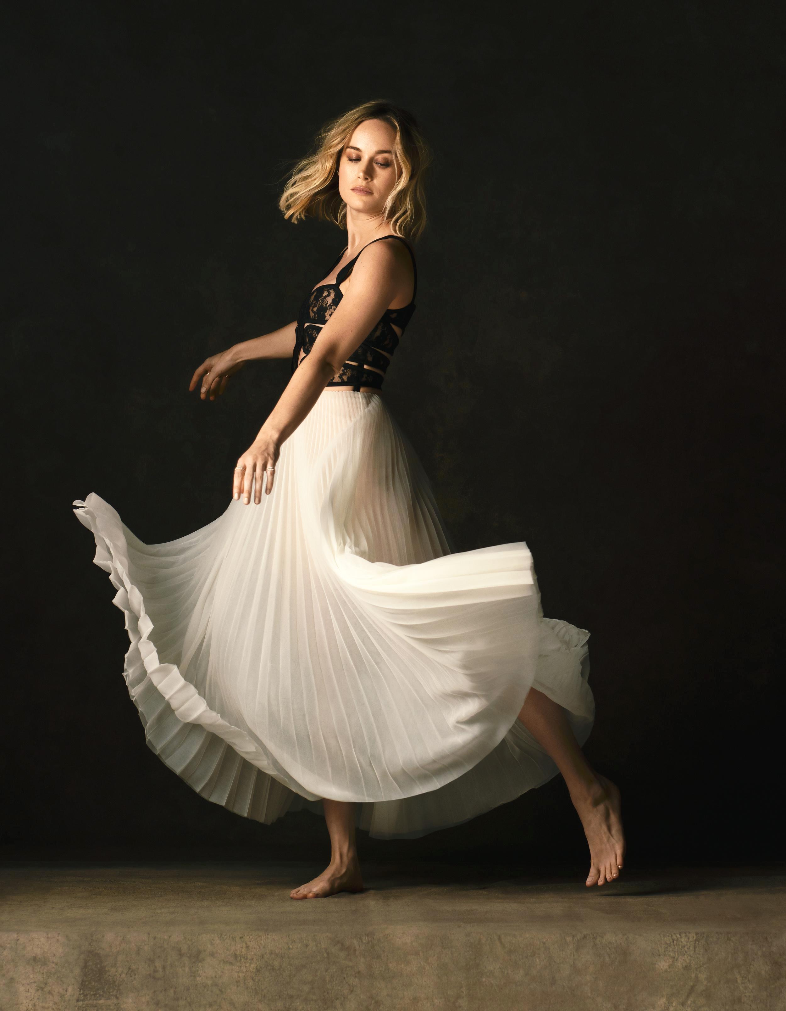 https://pics.wikifeet.com/Brie-Larson-Feet-4190356.jpg