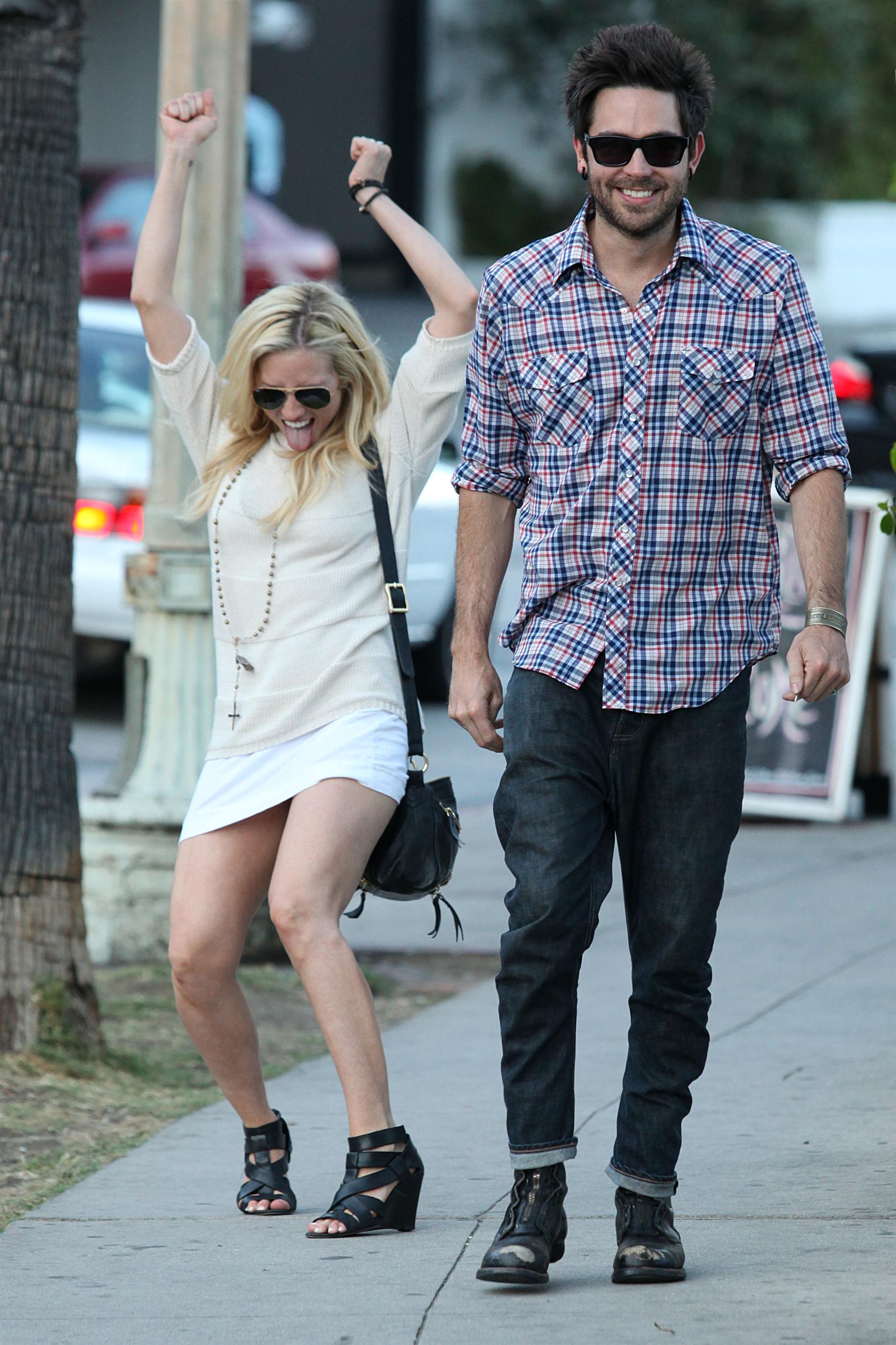 Brittany Snow feet photo 189791421 Brittany Snow feet photo 189791421 - High quality celebrity feet picture