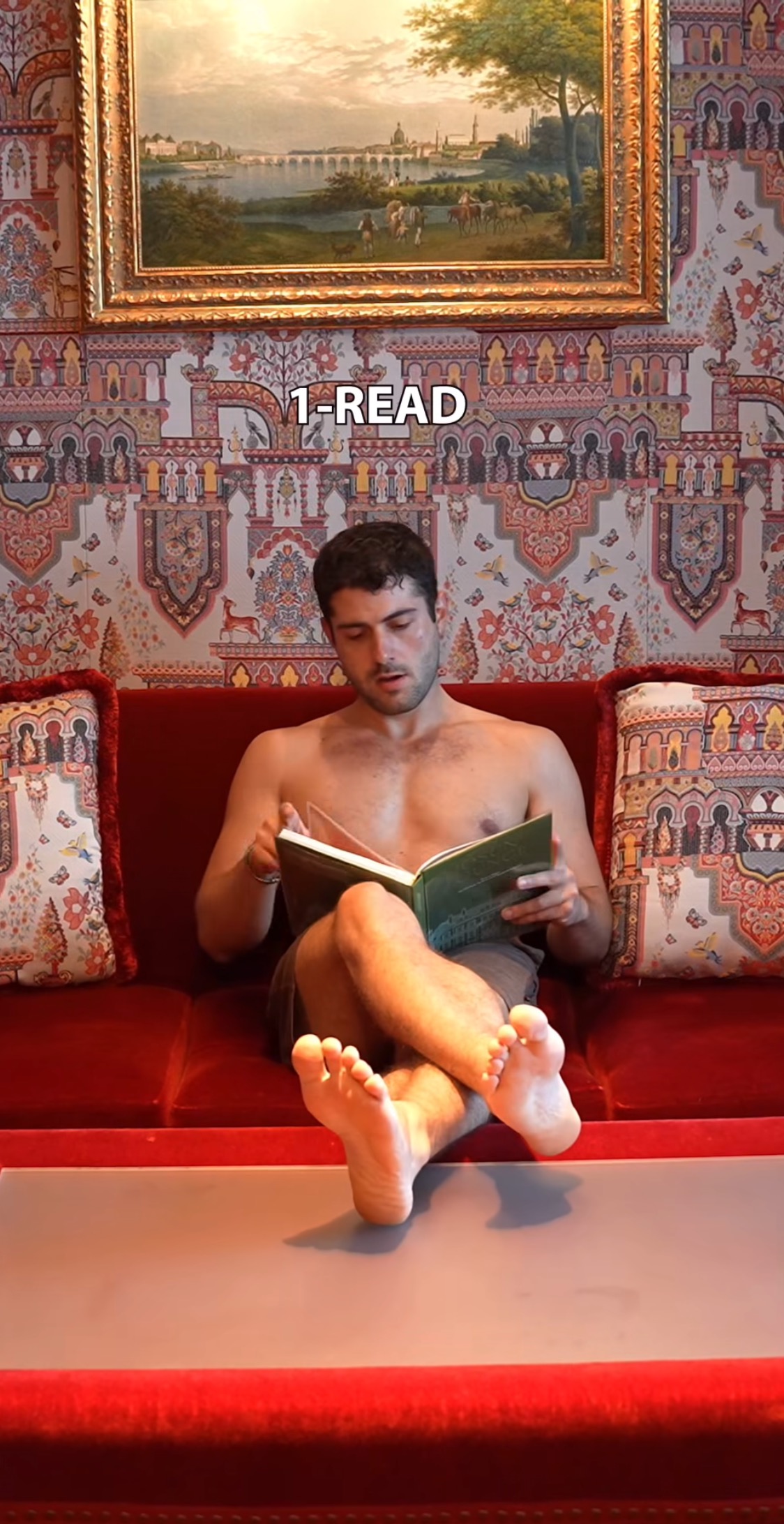 Bruno Babas feet in detail