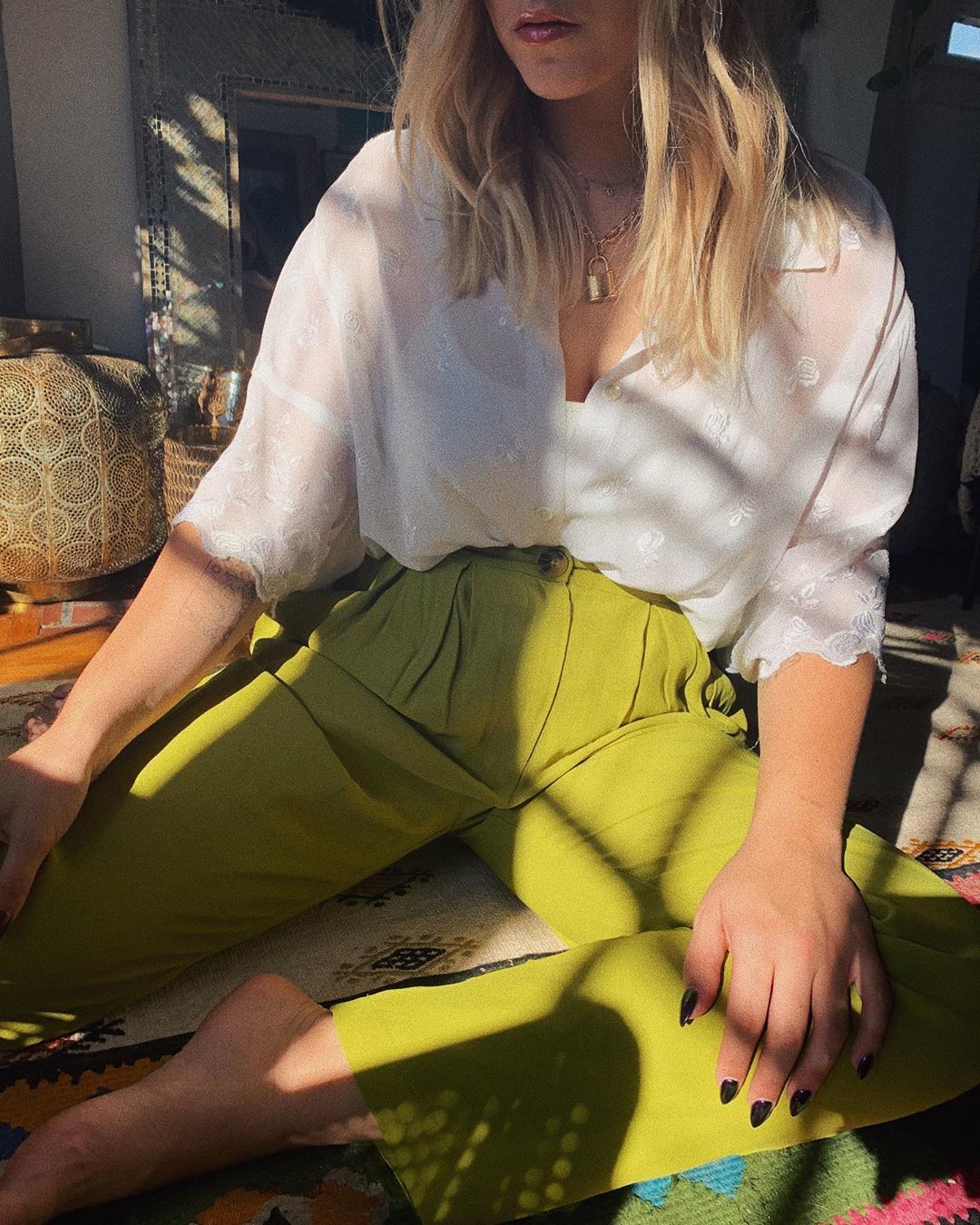 Feet of Cailee Rae