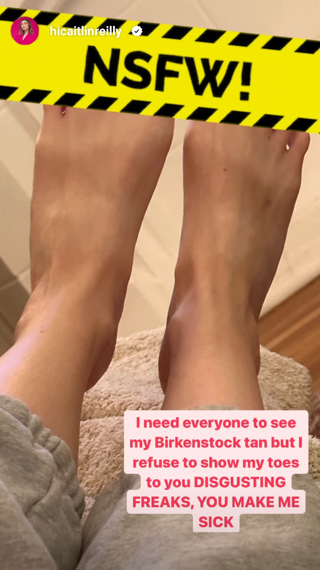 Caitlin Reilly's Feet << wikiFeet