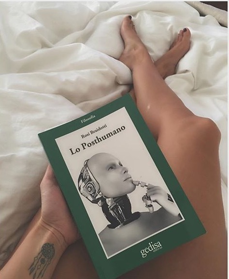 Feet of Catalina Aristizábal