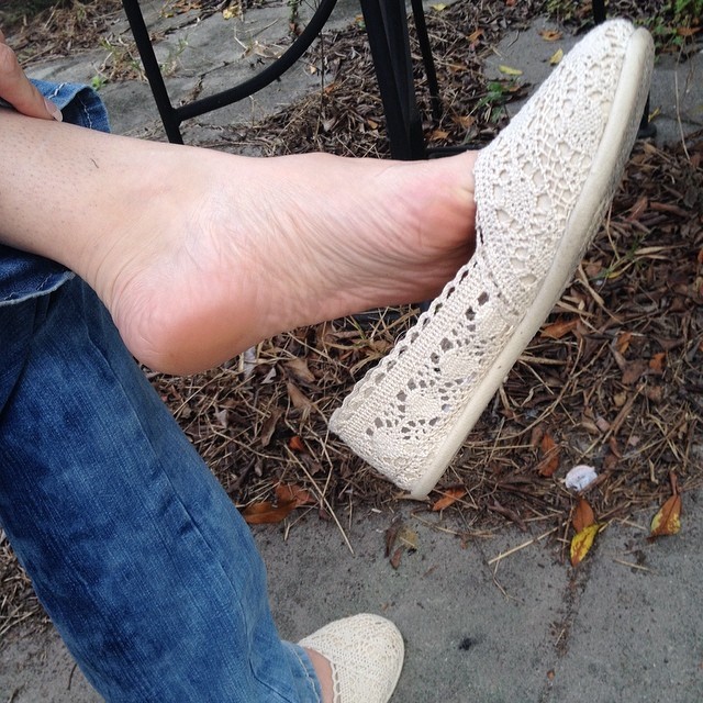 Catherine Foxx's feet