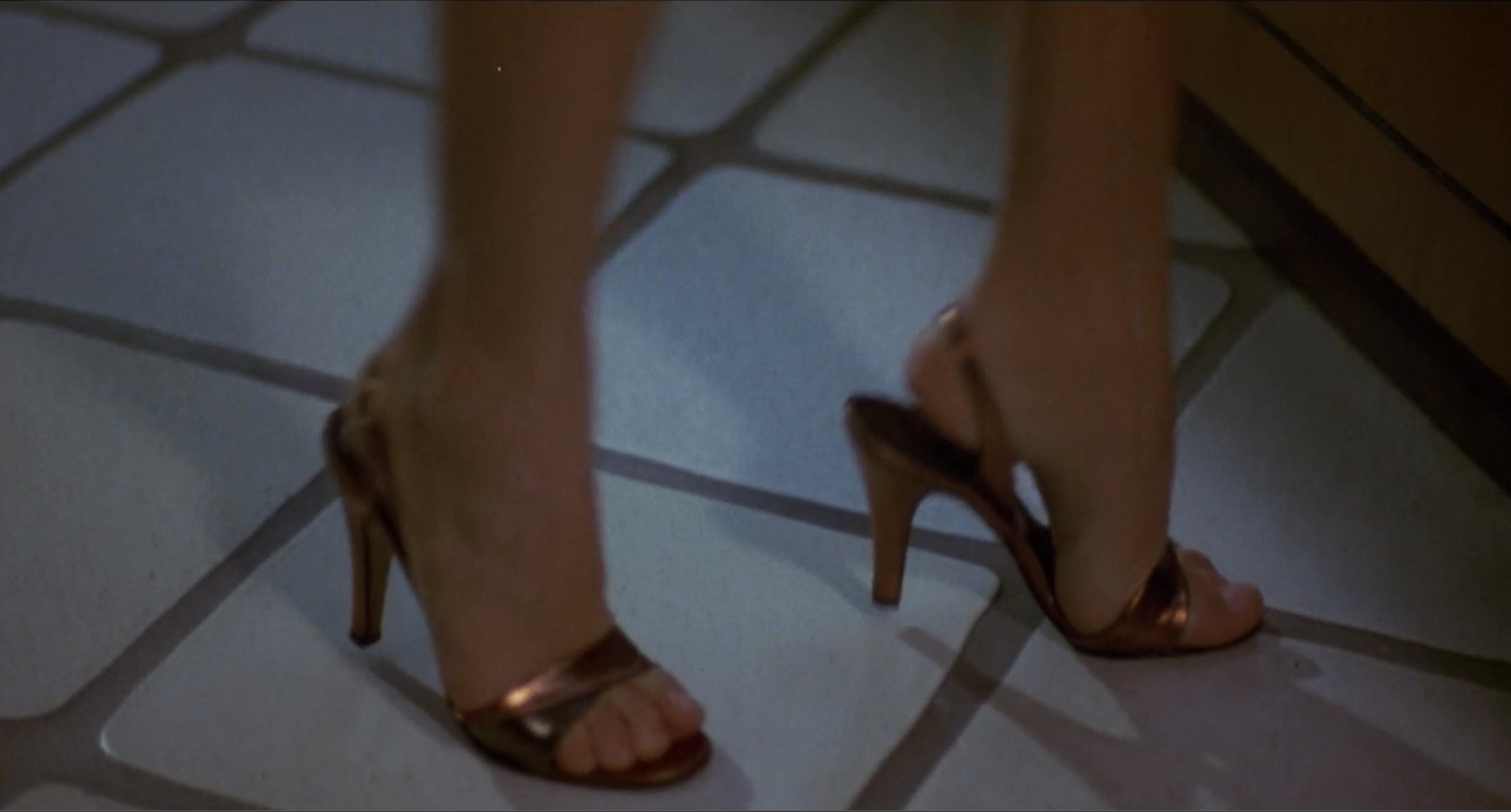 Click to enlarge picture id 546347 of Catherine Mary Stewart's Feet.