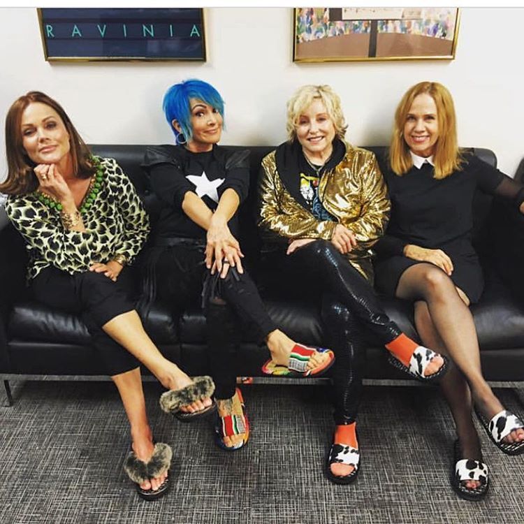 Charlotte Caffey’s Feet - I piedi di Charlotte Caffey - Celebrities